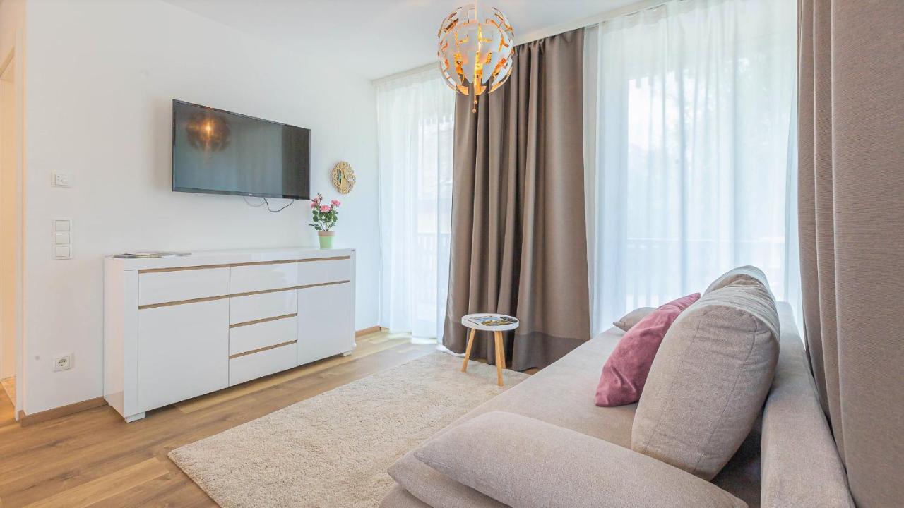 Alpine Appartement Top 2 By Aa Holiday Homes Tauplitz Exterior photo